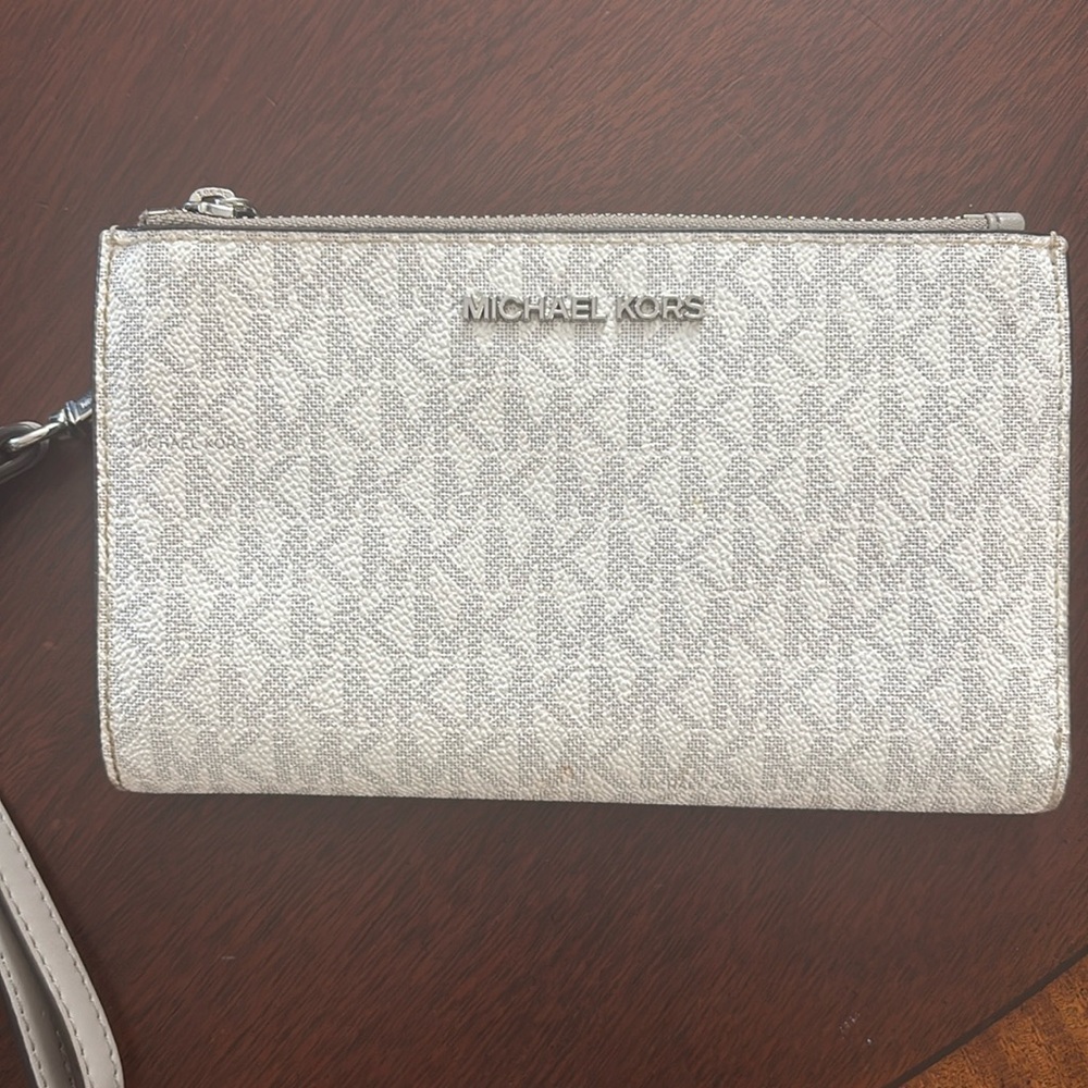Michael Kors wallet